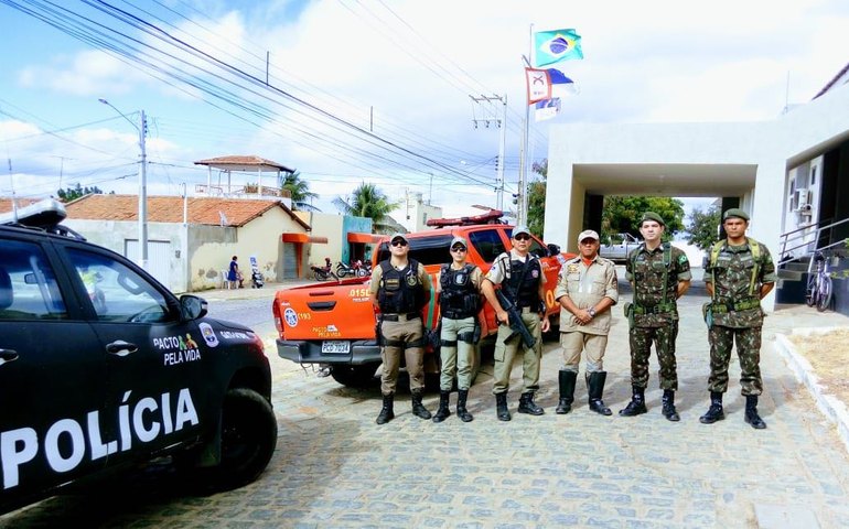 Exército promove operação de fiscalização para combater o comércio ilegal de armas e munições