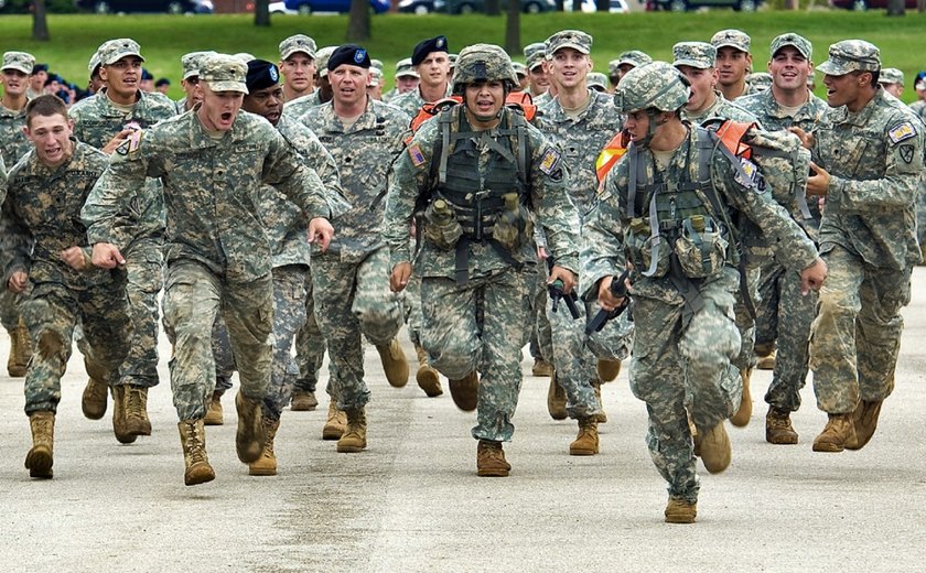 Decreto autoriza militares dos EUA no Brasil para treinamento com o Exército
