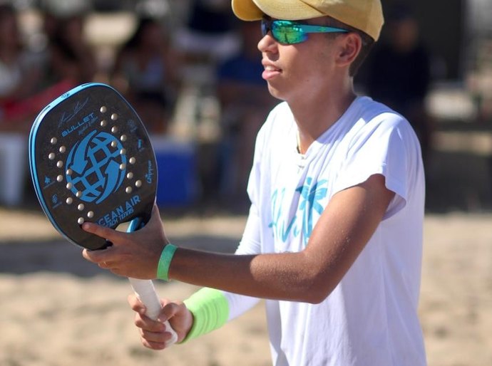 Dupla alagoana mescla experiência e juventude em busca do título em casa no Macena Open de Beach Tennis