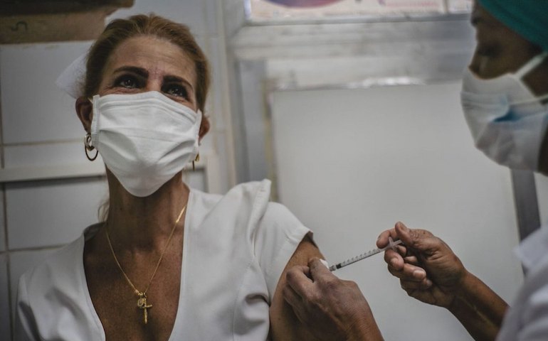 Vacina Soberana 2 tem 62% de eficácia contra covid-19, dizem testes preliminares