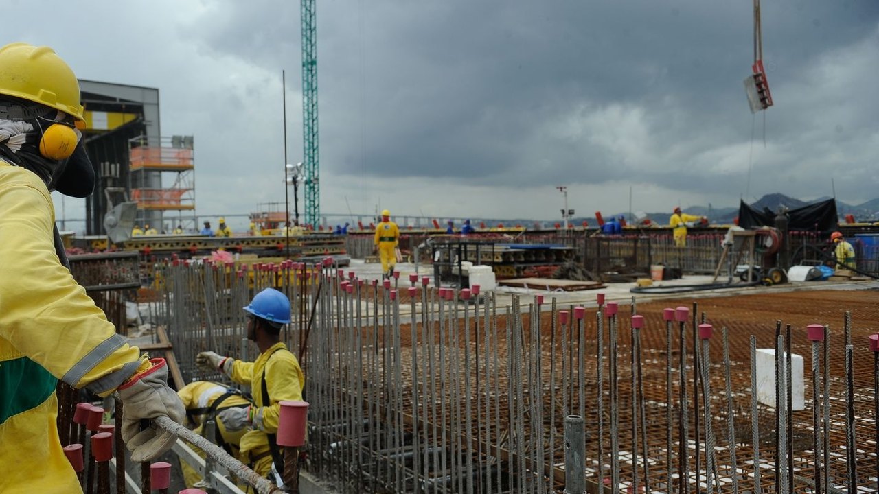 Confiança da Construção sobe 1,0 ponto em abril, a 95,4 pontos, afirma FGV