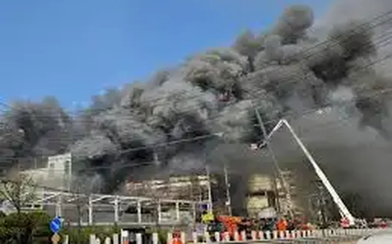 Incêndio em fábrica de autopeças na Coreia do Sul deixa dezenas de feridos