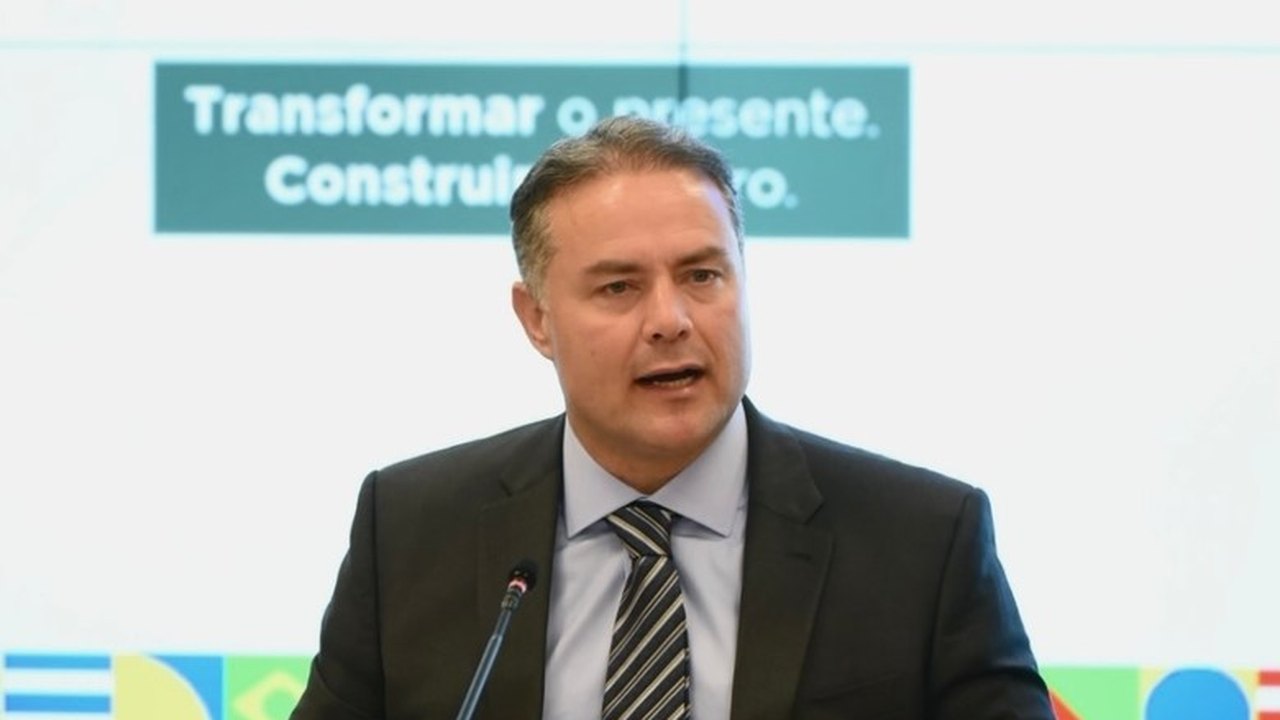 Governo Federal investirá R$ 1,7 bilhão para revitalizar e intensificar obras em rodovias e ferrovias do país