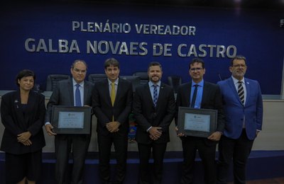 Câmara entrega Comenda Nise da Silveira aos ortopedistas Alício Moreira e Hilton Melo