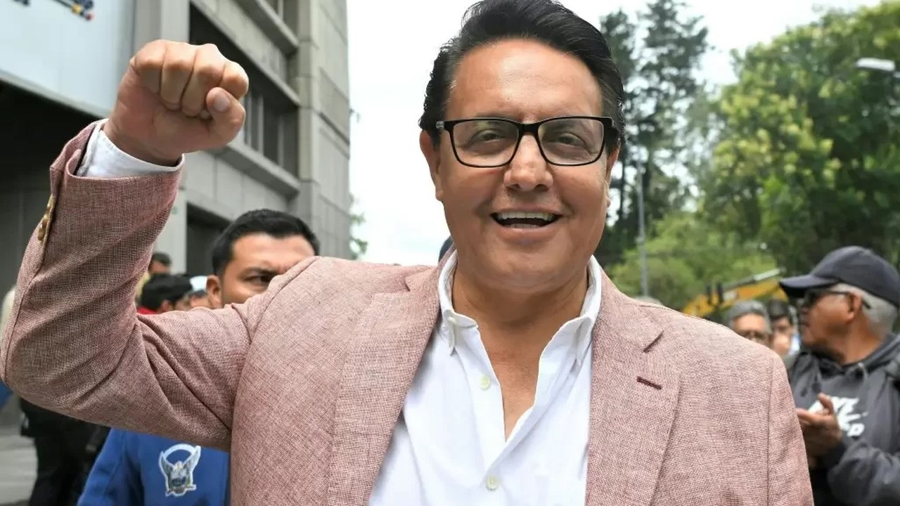 Órgão Eleitoral do Equador aceita candidatura presidencial de substituto de Villavicencio, morto a tiros 