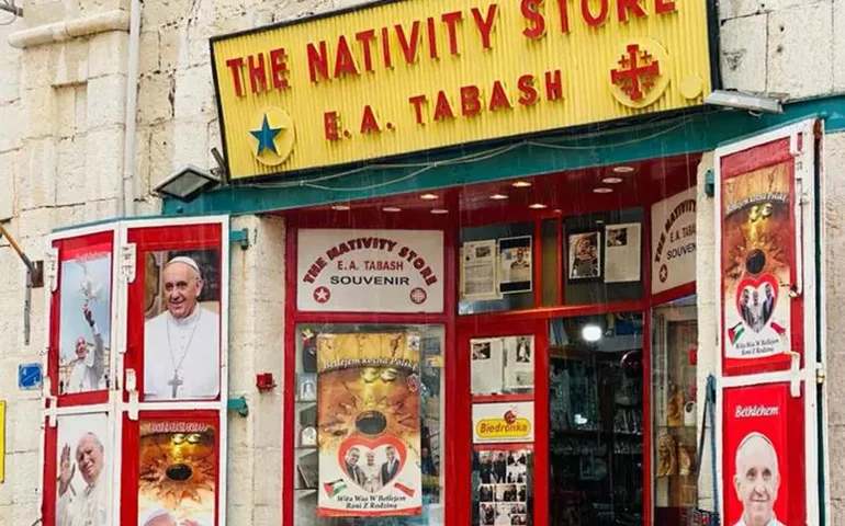 Belém sofre com ausência de turistas, mas moradores resistem