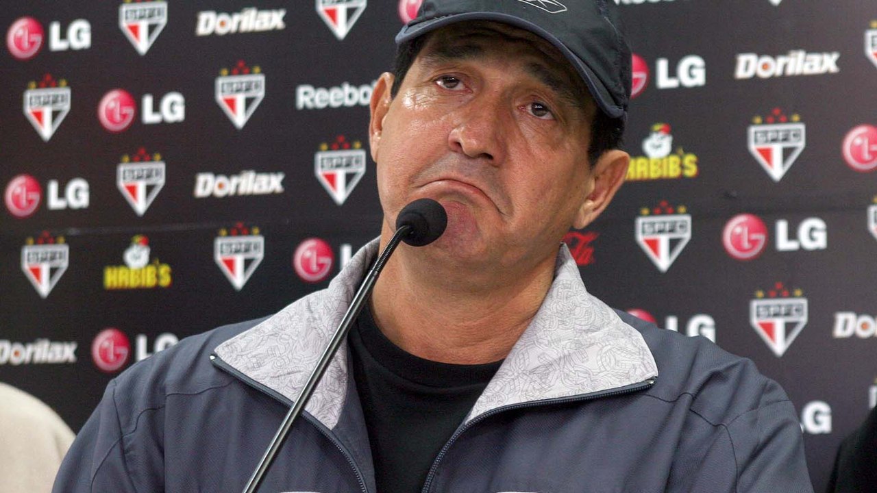 Sem previsão de volta ao São Paulo, Muricy Ramalho repousa em casa