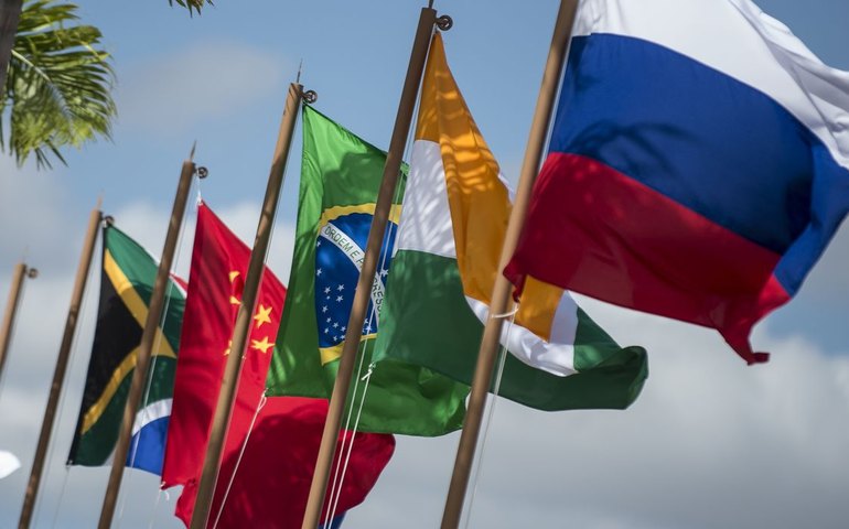 BRICS estende o tapete vermelho para o Oriente Médio