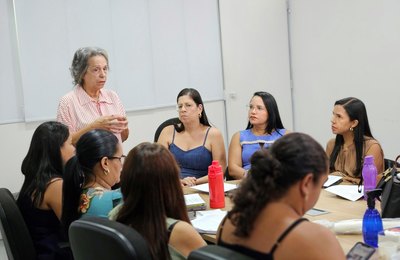 Seades realiza encontros tira-dúvidas com municípios sobre reordenamento do Criança Feliz