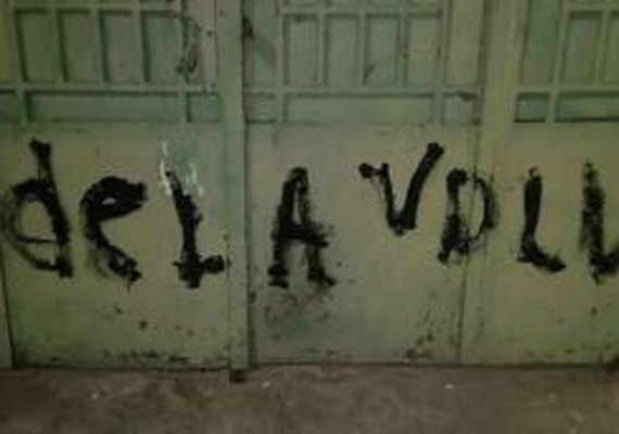 Argentina: centro educativo Marielle Franco é vandalizado com mensagem pedindo volta da ditadura