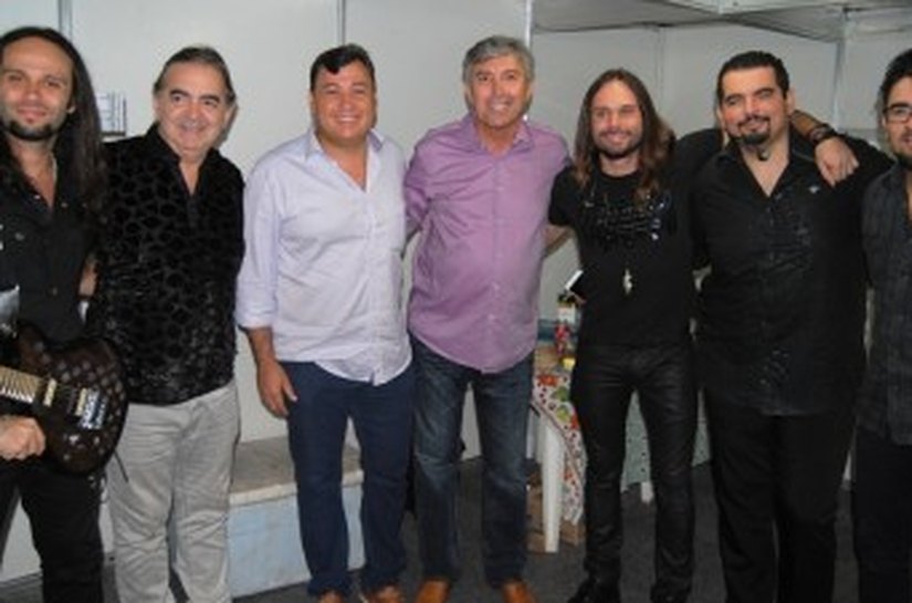 Banda Anjos do resgate levou multidão ao largo da matriz em Marechal