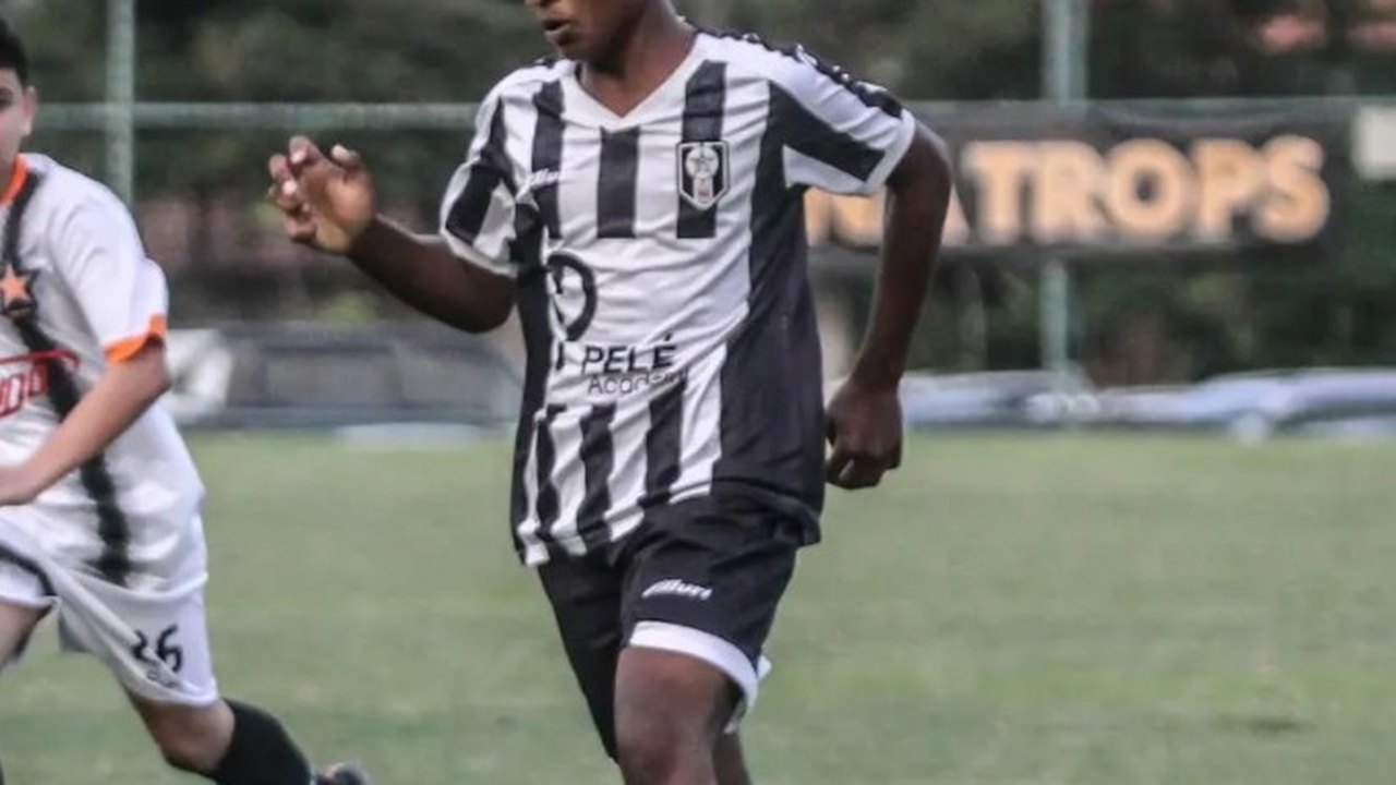 Jogador que descobriu câncer após lesão morre no Rio