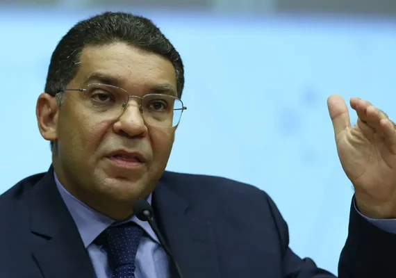Regras automáticas de crescimento de despesas tornam mais difícil ajuste fiscal, diz Mansueto