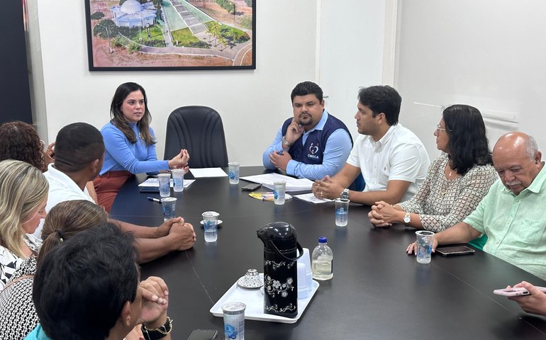 Prefeitura e Conselho assinam termo de fomento de apoio e defesa à criança e ao adolescente