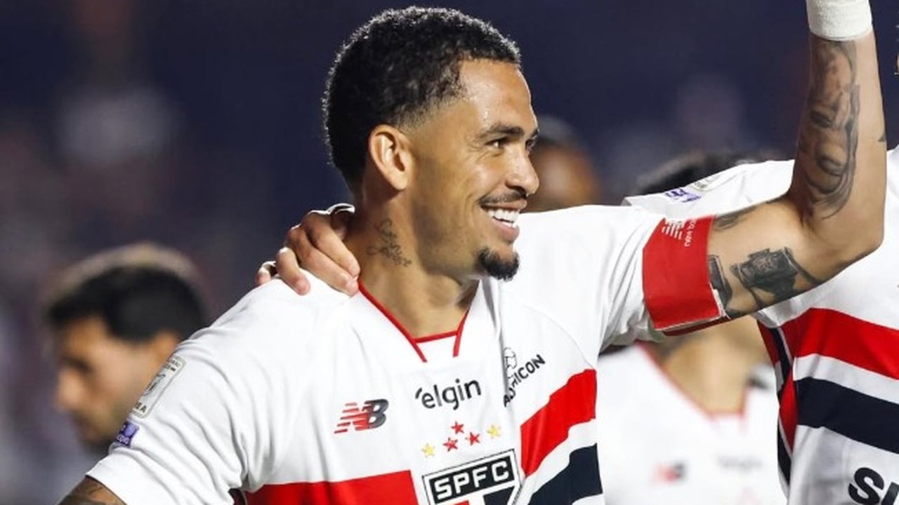 Luciano celebra vitória em meio a momento ruim do São Paulo: 'pior fase de sua história'