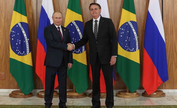 Bolsonaro na Rússia: entre os temas a serem abordados estão energia, defesa e agricultura Bolsonaro na Rússia: entre os temas a serem abordados estão energia, defesa e agricultura