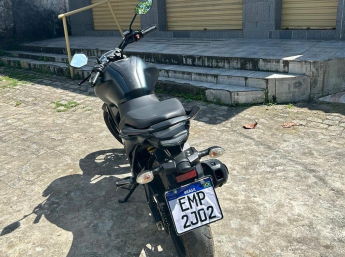 PM flagra moto com placa falsificada durante abordagem na Chã da Jaqueira