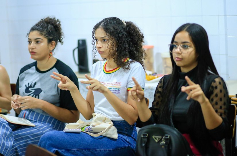 Seduc abre pré-inscrições para curso básico de Libras na próxima segunda (19)