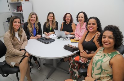 Instituições discutem dados sobre violência de gênero na Casa da Mulher Alagoana