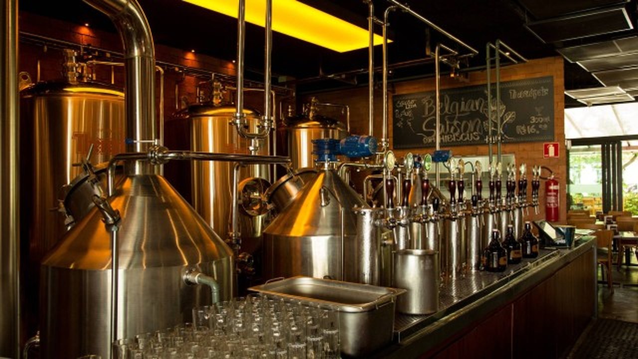 Bares e restaurantes do Rio voltam a receber clientes