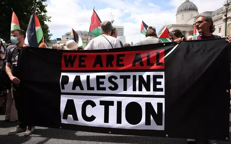 Reino Unido quer incluir Palestine Action em lei antiterrorismo