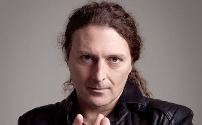 Angra anuncia saída de Fabio Lione após 13 anos e confirma show histórico com formação do Rebirth