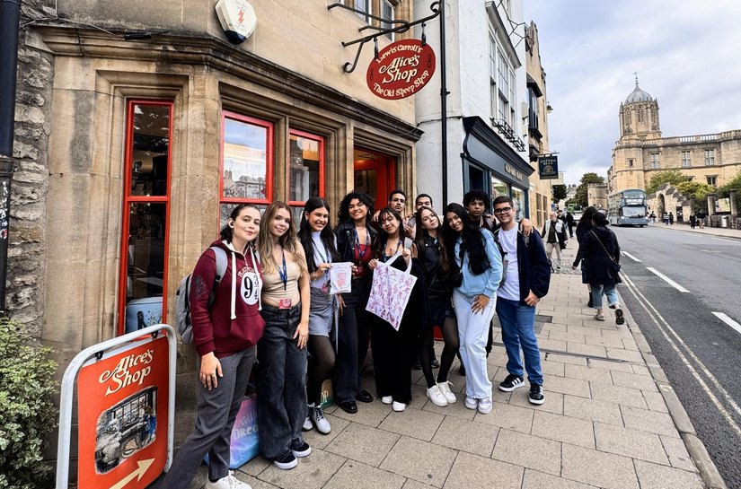 Daqui Pro Mundo: alunos da rede estadual contam como foi a experiência de estudar em Oxford, na Inglaterra