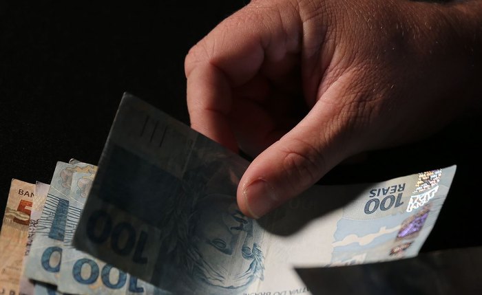 Até o fim do ano, programa tem valor mínimo de R$ 600 por família