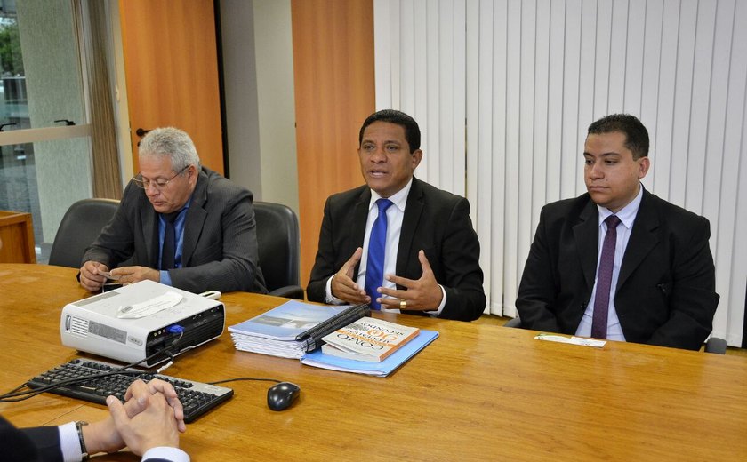 Júlio Cezar cumpre agenda de trabalho em Brasília até quinta-feira (12)
