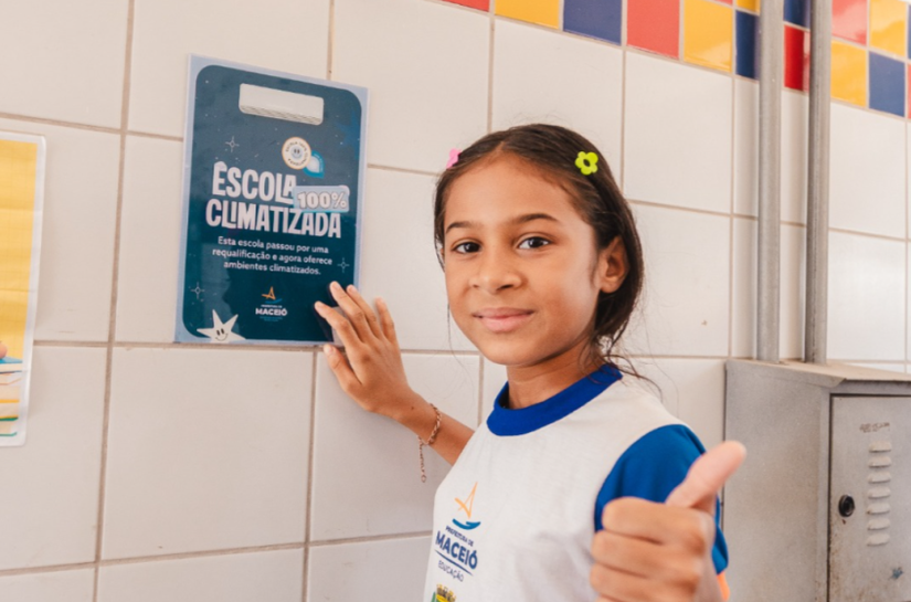 Escola municipal no Benedito Bentes recebe selo de 100% climatizada