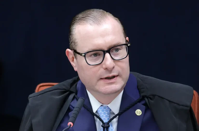 Zanin autoriza julgar ação que acusa deputados do PL de corrupção