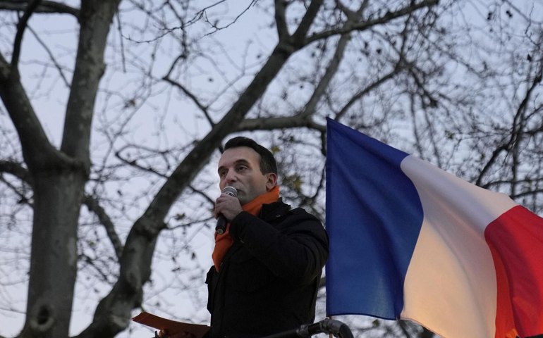 Político francês critica empréstimo bilionário da União Europeia à Ucrânia