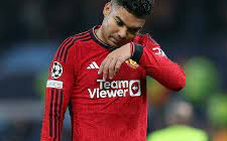 United perde Casemiro por expulsão e leva virada do Galatasaray no retorno de Antony