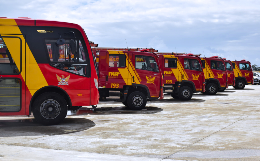 Corpo de Bombeiros recebe novos veículos e equipamentos que reforçarão segurança em Alagoas