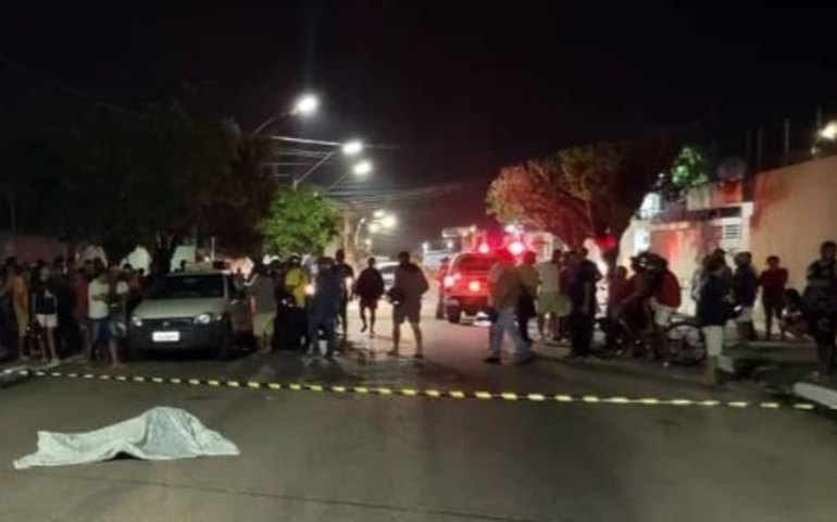 Homicídio é registrado na Rua Santos Dumont, bairro Baixão, em Arapiraca