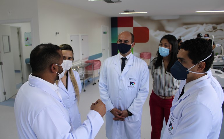 Hospital Metropolitano oferece suporte psicológico aos profissionais