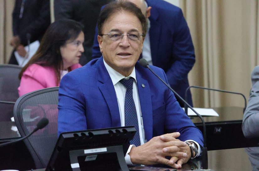 Assembleia Legislativa: deputado estadual Galba Novaes retorna ao plenário