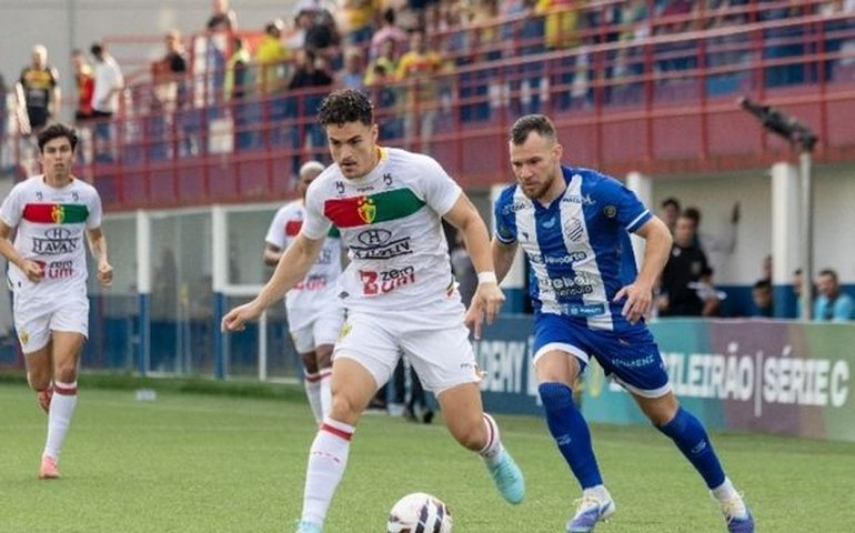 CSA perde para o Brusque e é rebaixado para Série D