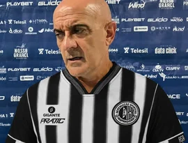 bra-cabeça em Arapiraca: Itamar Schülle enfrenta desfalques em massa no ASA para o clássico contra o CSE