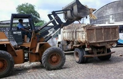 Secretaria de Serviços Públicos recolhe mais de um milhão de toneladas de lixo mensalmente em Penedo