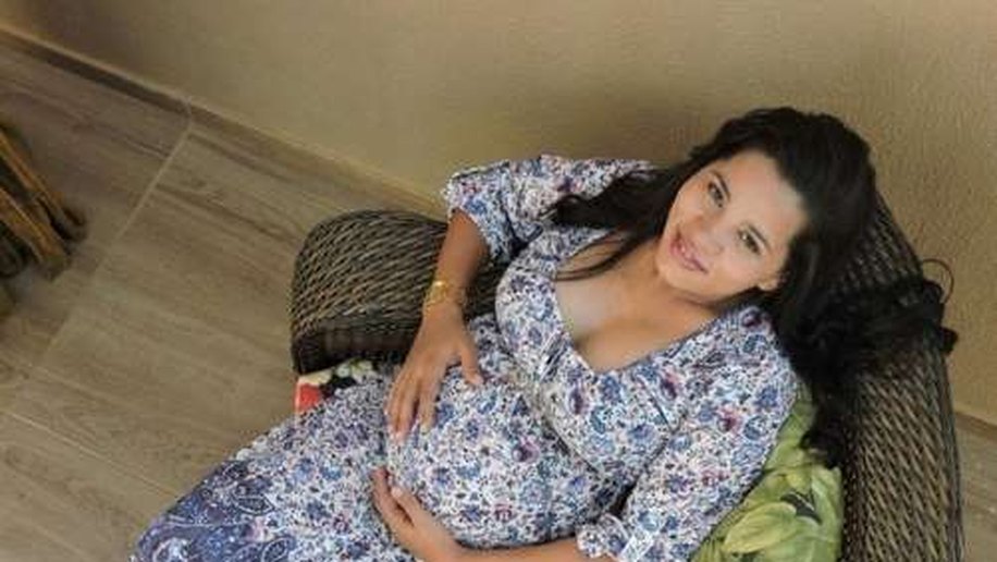 Stefhany Absoluta dá à luz sua primeira filha