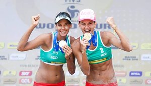 Duda e Elize campeãs / Foto: Facebook / Duda Lisboa