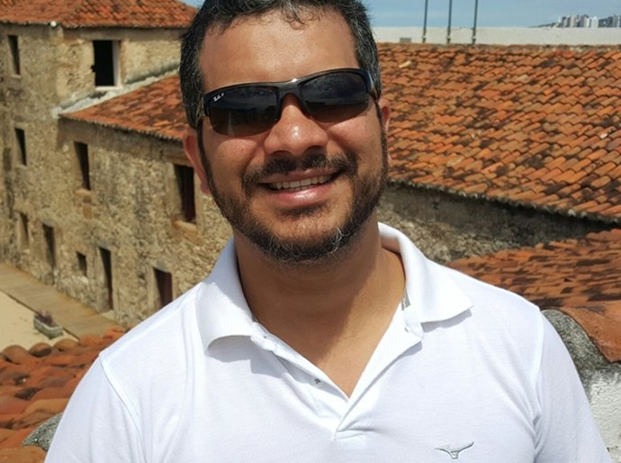 Neste sábado na Comedoria: Rômulo Melo cria ‘Clube da Música Brasileira’