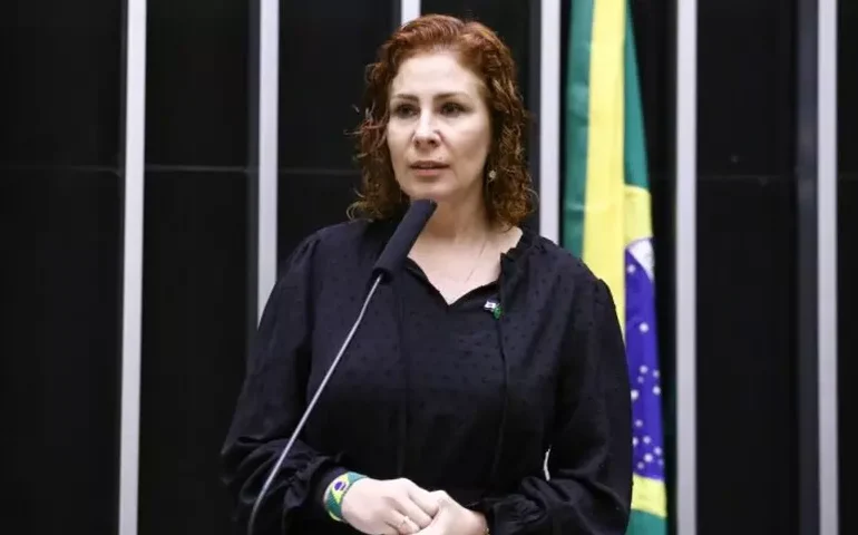 Zambelli terá cassação analisada em Plenário, afirma Motta