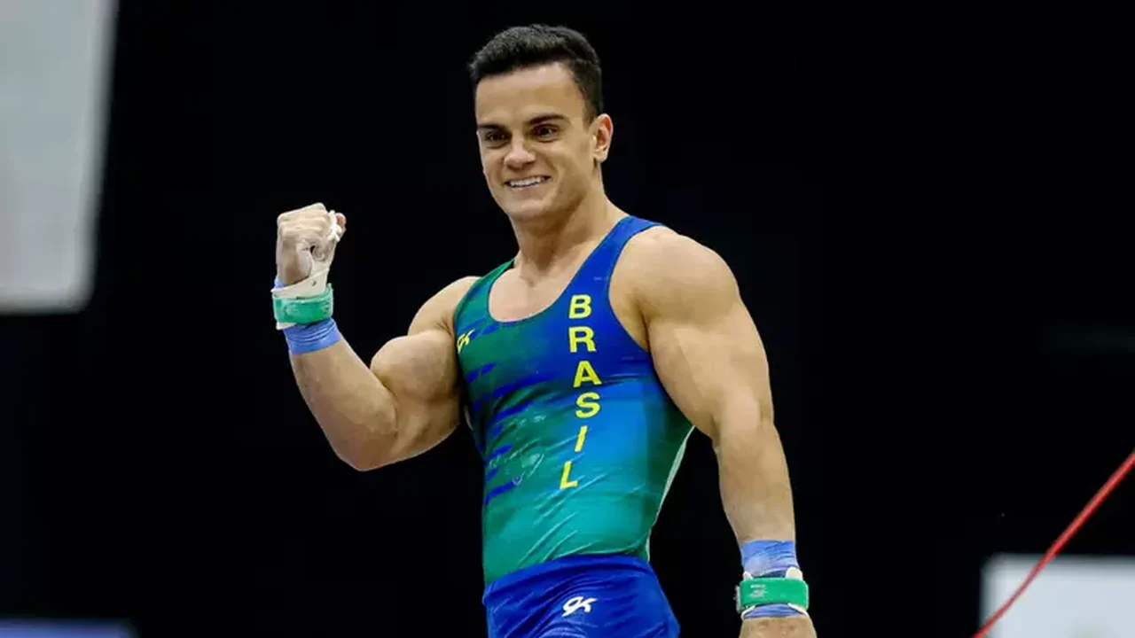 Acidente de Arthur Nory na barra fixa marca dia difícil do Brasil nas eliminatórias do Mundial