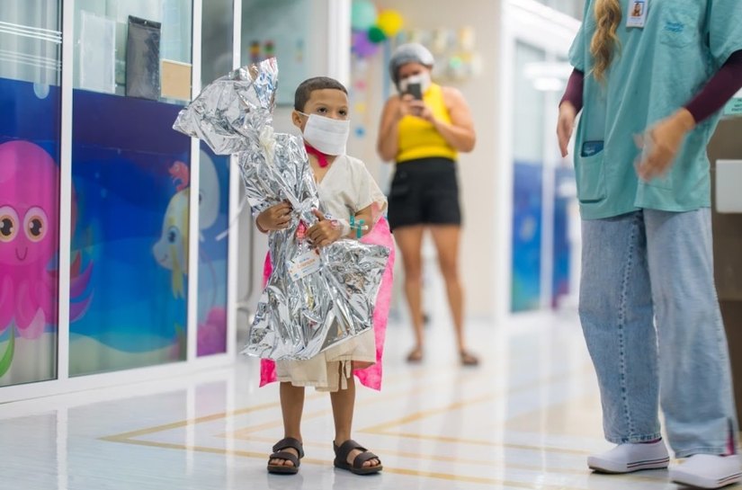 Hospital da Cidade celebra Dia das Crianças com música, presentes e acolhimento aos pequenos pacientes