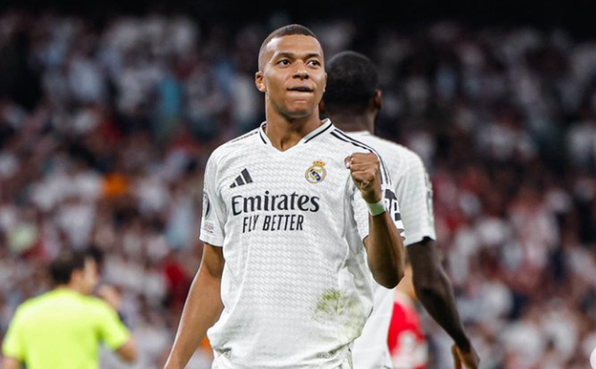 Mbappé é criticado pela imprensa francesa por ir a boate na Suécia: 'Tire a braçadeira'