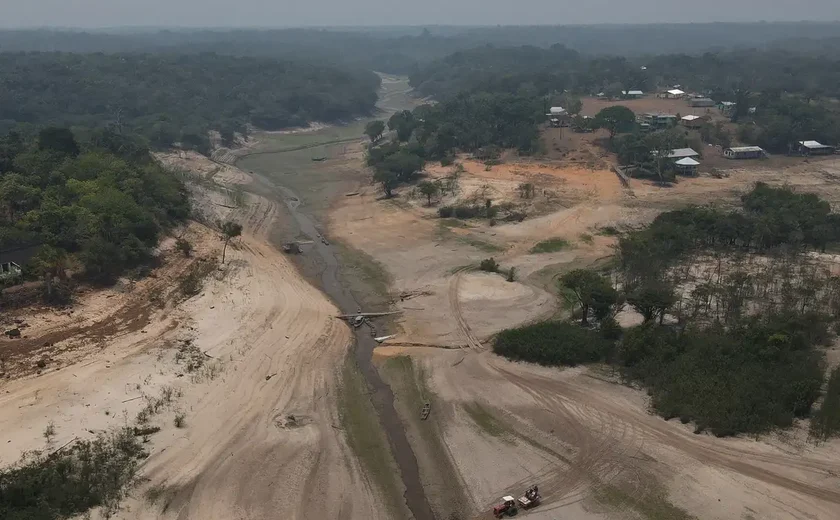 Rio Negro pode ficar abaixo dos 16 metros até o final de 2024