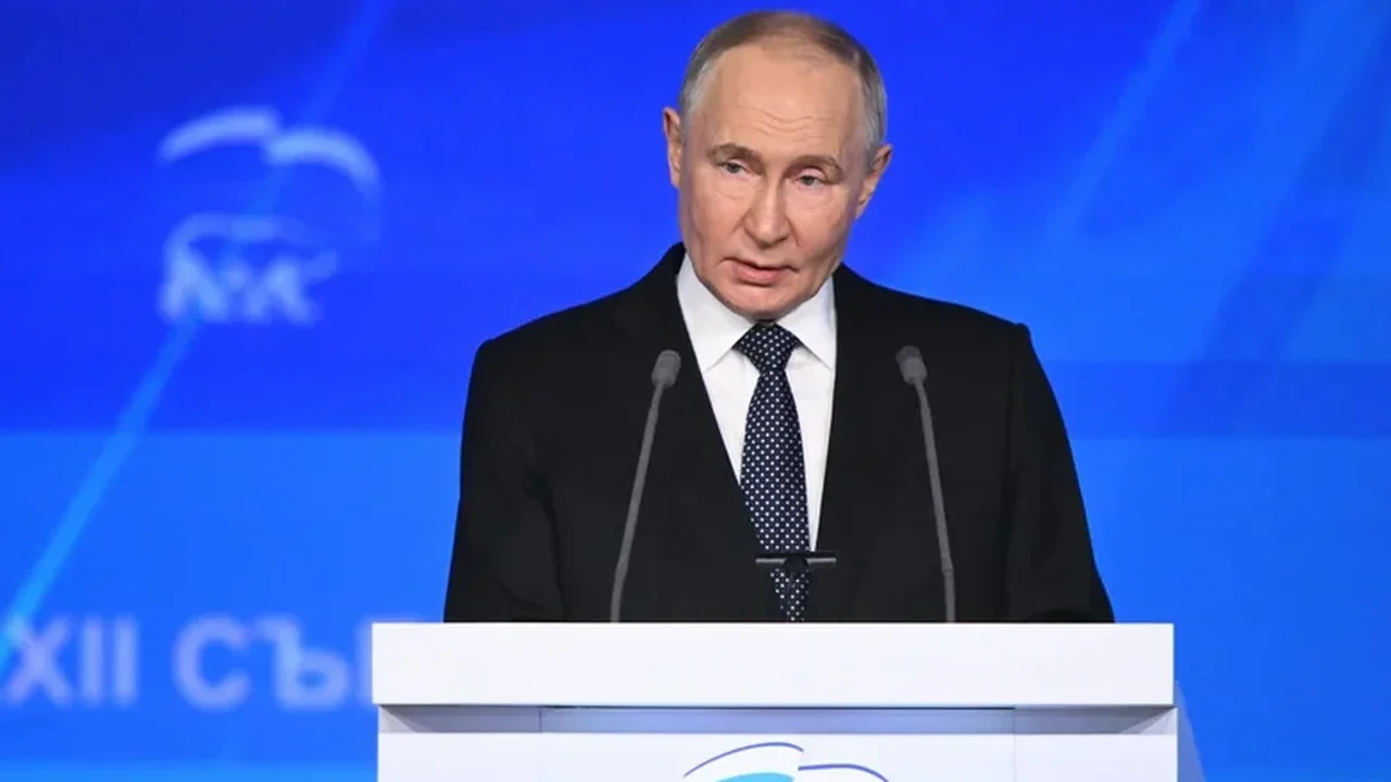 Sputnik recorda os eventos mais marcantes do 'isolamento internacional' da Rússia no ano cessante