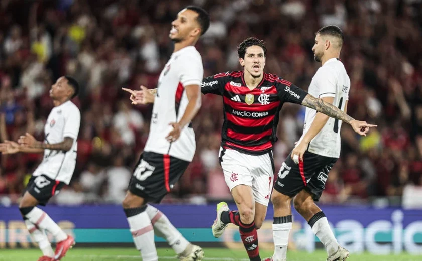 Flamengo aplica maior goleada da era dos pontos corridos ao marcar 8 a 0 no Vitória no Maracanã